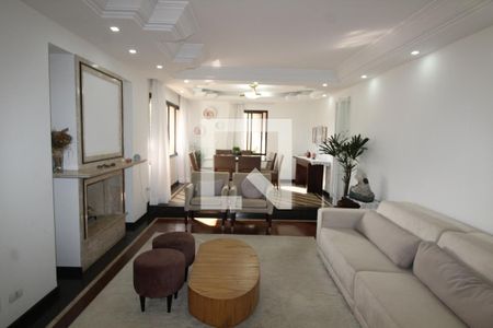 Apartamento para alugar com 187m², 3 quartos e 3 vagasSala