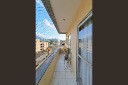 Apartamento à venda com 120m², 2 quartos e 2 vagas Apartamento à venda com 120m², 2 quartos e 2 vagasVaranda