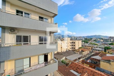 Apartamento à venda com 120m², 2 quartos e 2 vagas Apartamento à venda com 120m², 2 quartos e 2 vagasVista