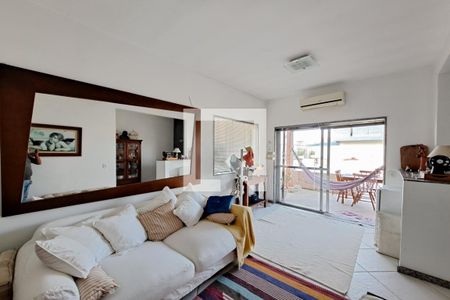 Apartamento à venda com 120m², 2 quartos e 2 vagas Apartamento à venda com 120m², 2 quartos e 2 vagasSala 2