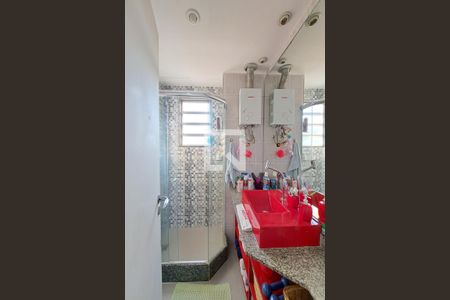 Apartamento à venda com 120m², 2 quartos e 2 vagas Apartamento à venda com 120m², 2 quartos e 2 vagasBanheiro Social