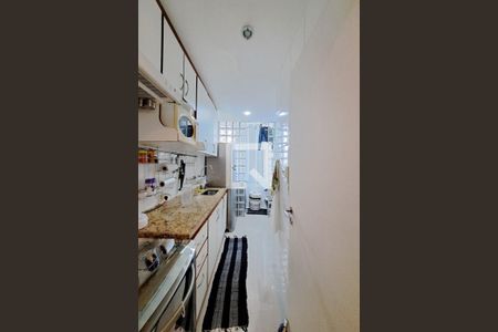 Apartamento à venda com 120m², 2 quartos e 2 vagas Apartamento à venda com 120m², 2 quartos e 2 vagasCozinha