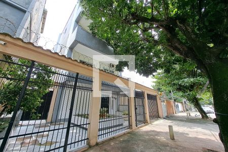 Apartamento à venda com 120m², 2 quartos e 2 vagas Apartamento à venda com 120m², 2 quartos e 2 vagasFachada