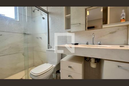 Apartamento à venda com 320m², 4 quartos e 4 vagasBanheiro social