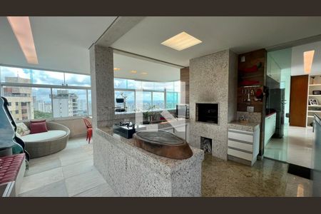 Apartamento à venda com 320m², 4 quartos e 4 vagasTerraço espaço gourmet