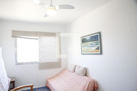 Sala de apartamento para alugar com 1 quarto, 45m² em Nova Mirim, Praia Grande