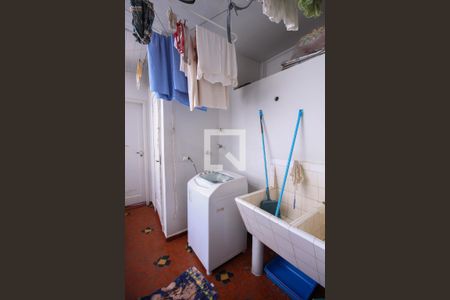 Apartamento à venda com 114m², 3 quartos e 1 vagaÁrea de Serviço