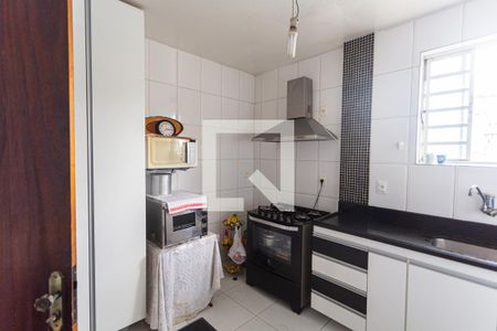 Casa à venda com 162m², 5 quartos e 3 vagasCozinha 