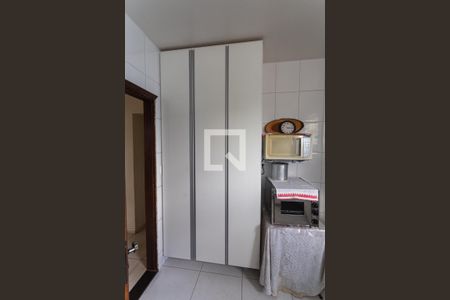 Casa à venda com 162m², 5 quartos e 3 vagasÁrea de Serviço