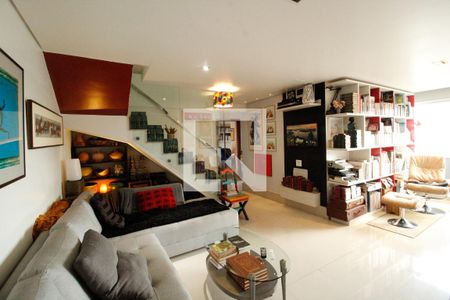 Sala  de apartamento à venda com 3 quartos, 179m² em Funcionários, Belo Horizonte