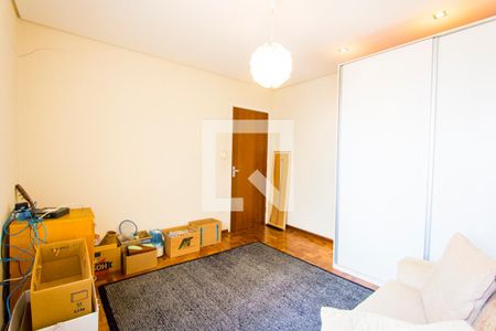 Casa à venda com 205m², 3 quartos e 4 vagasQuarto 2