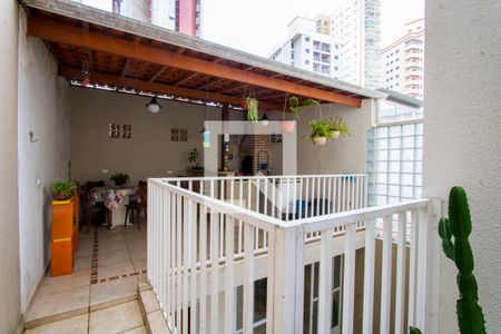 Casa à venda com 205m², 3 quartos e 4 vagasCorredor - Externo