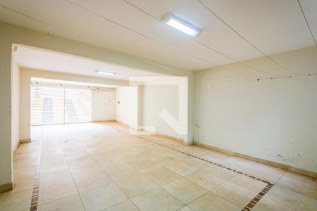 Casa à venda com 205m², 3 quartos e 4 vagasGaragem