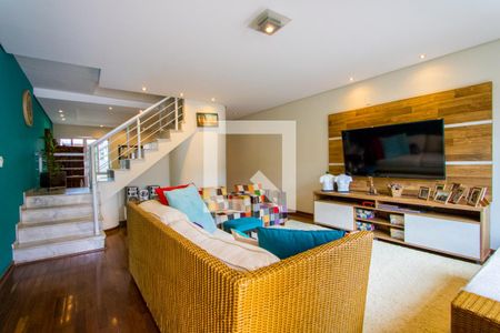 Sala de TV de casa à venda com 3 quartos, 205m² em Jardim Bela Vista, Santo André