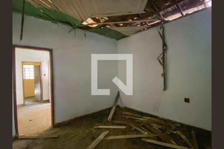 Quarto 2 de casa à venda com 3 quartos, 130m² em Chora Menino, São Paulo