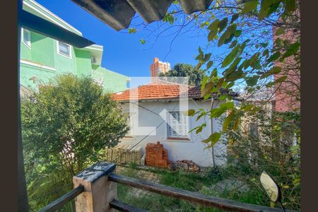 Casa à venda com 130m², 3 quartos e 2 vagas Casa à venda com 130m², 3 quartos e 2 vagasFachada