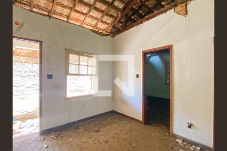 Sala de casa à venda com 3 quartos, 130m² em Chora Menino, São Paulo