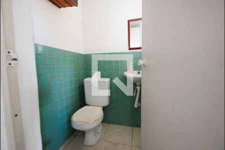 Casa à venda com 255m², 4 quartos e 4 vagasLavanderia - Banheiro