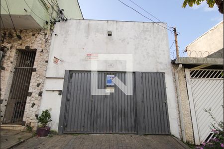 Casa à venda com 255m², 4 quartos e 4 vagasFachada