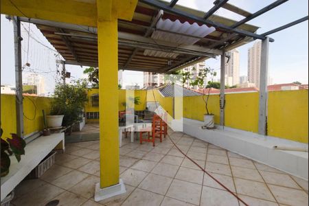 Casa à venda com 255m², 4 quartos e 4 vagasVaranda