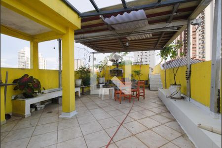 Casa à venda com 255m², 4 quartos e 4 vagasVaranda