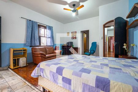 Casa à venda com 360m², 4 quartos e 3 vagasSuíte 2