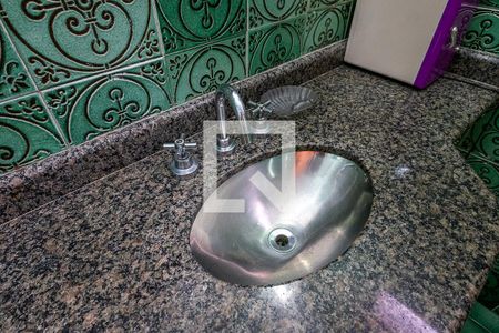 Casa à venda com 360m², 4 quartos e 3 vagasSuíte 2 - Banheiro