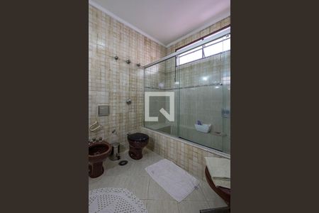Casa à venda com 360m², 4 quartos e 3 vagasSuíte 1 - banheiro
