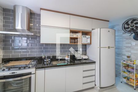 Cozinha de casa de condomínio para alugar com 4 quartos, 200m² em Vargem Grande, Rio de Janeiro
