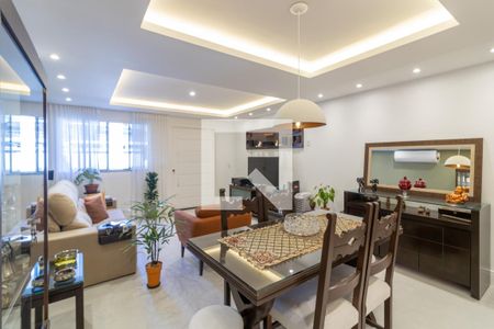 Sala de casa de condomínio para alugar com 4 quartos, 200m² em Vargem Grande, Rio de Janeiro