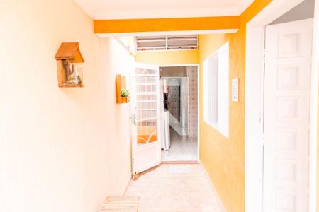 Casa à venda com 112m², 3 quartos e 2 vagas Casa à venda com 112m², 3 quartos e 2 vagasCorredor