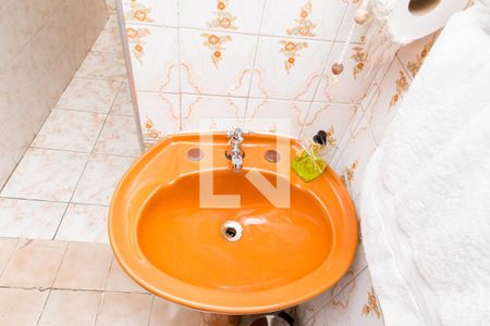 Casa à venda com 112m², 3 quartos e 2 vagas Casa à venda com 112m², 3 quartos e 2 vagasBanheiro