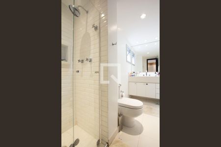 Apartamento à venda com 93m², 2 quartos e 1 vagaBanheiro da Suíte 