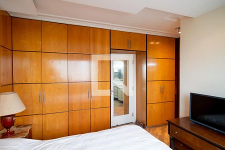 Apartamento à venda com 350m², 4 quartos e 3 vagasQuarto 2 - Suíte