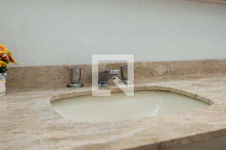 Apartamento à venda com 350m², 4 quartos e 3 vagasBanheiro Quarto 2 - Suíte