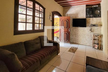 Casa à venda com 90m², 3 quartos e 3 vagas Casa à venda com 90m², 3 quartos e 3 vagasSala