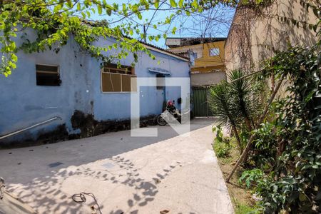 Casa à venda com 90m², 3 quartos e 3 vagas Casa à venda com 90m², 3 quartos e 3 vagasQuintal