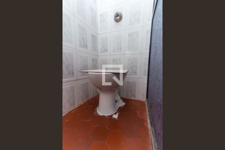 Banheiro de casa para alugar com 1 quarto, 60m² em Vila Gustavo, São Paulo