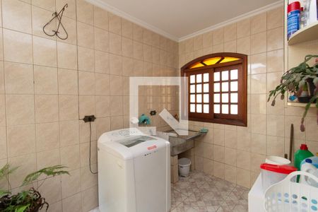 Casa à venda com 190m², 4 quartos e 6 vagasÁrea de Serviço