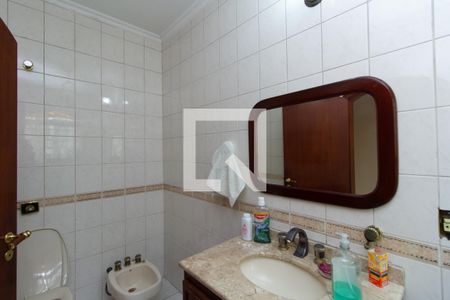 Casa à venda com 190m², 4 quartos e 6 vagasBanheiro 2