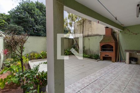 Casa à venda com 190m², 4 quartos e 6 vagasQuintal Fundos