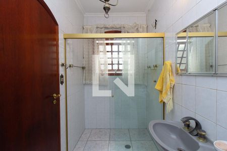 Casa à venda com 190m², 4 quartos e 6 vagasBanheiro 1