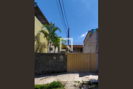 Fachada de casa para alugar com 2 quartos, 60m² em Santa Ines, Belo Horizonte