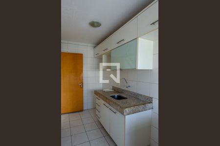 Apartamento à venda com 130m², 2 quartos e 2 vagas Apartamento à venda com 130m², 2 quartos e 2 vagasCozinha
