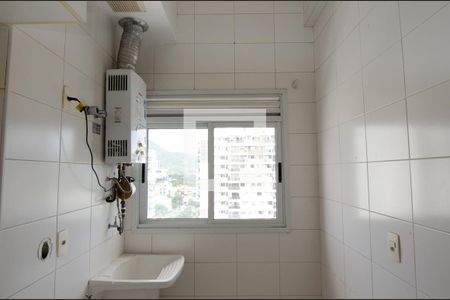 Apartamento à venda com 130m², 2 quartos e 2 vagas Apartamento à venda com 130m², 2 quartos e 2 vagasÁrea de serviço