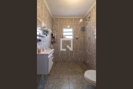 Casa à venda com 200m², 4 quartos e 3 vagas Casa à venda com 200m², 4 quartos e 3 vagasBanheiro