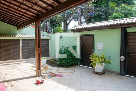 Casa à venda com 500m², 6 quartos e 5 vagasfrente