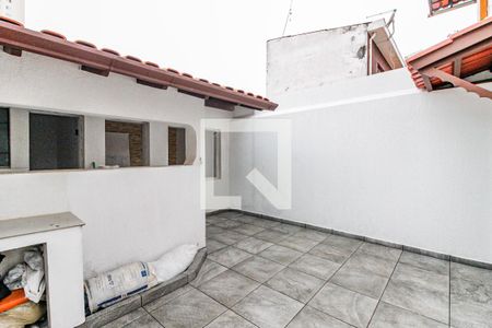 Casa para alugar com 160m², 3 quartos e 2 vagasQuintal