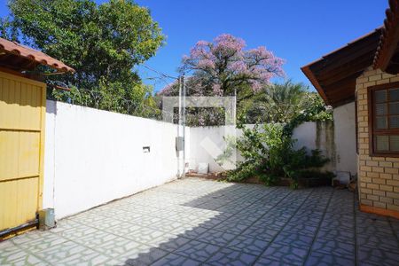 Casa para alugar com 150m², 3 quartos e 5 vagasPátio