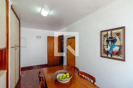 Casa à venda com 505m², 4 quartos e 5 vagasCopa